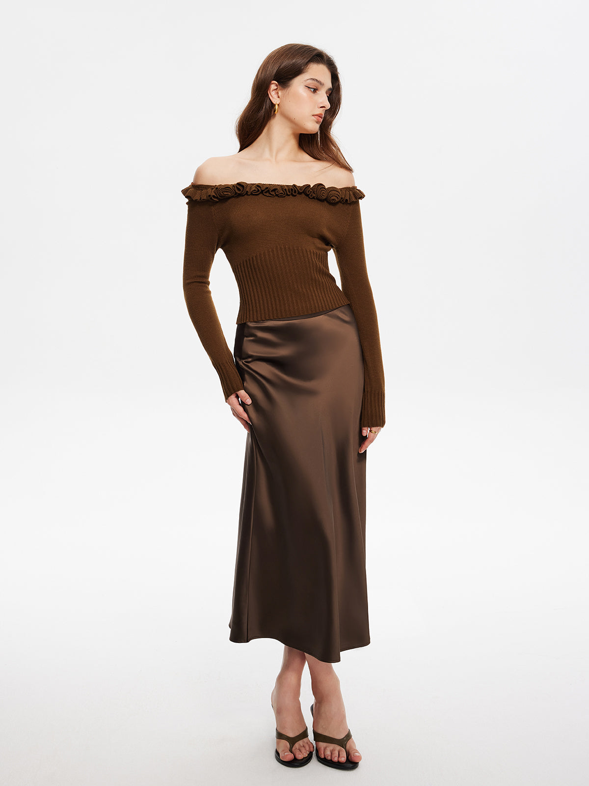 Kaşmir Karışımlı Omuz Açık Volanlı Kazak