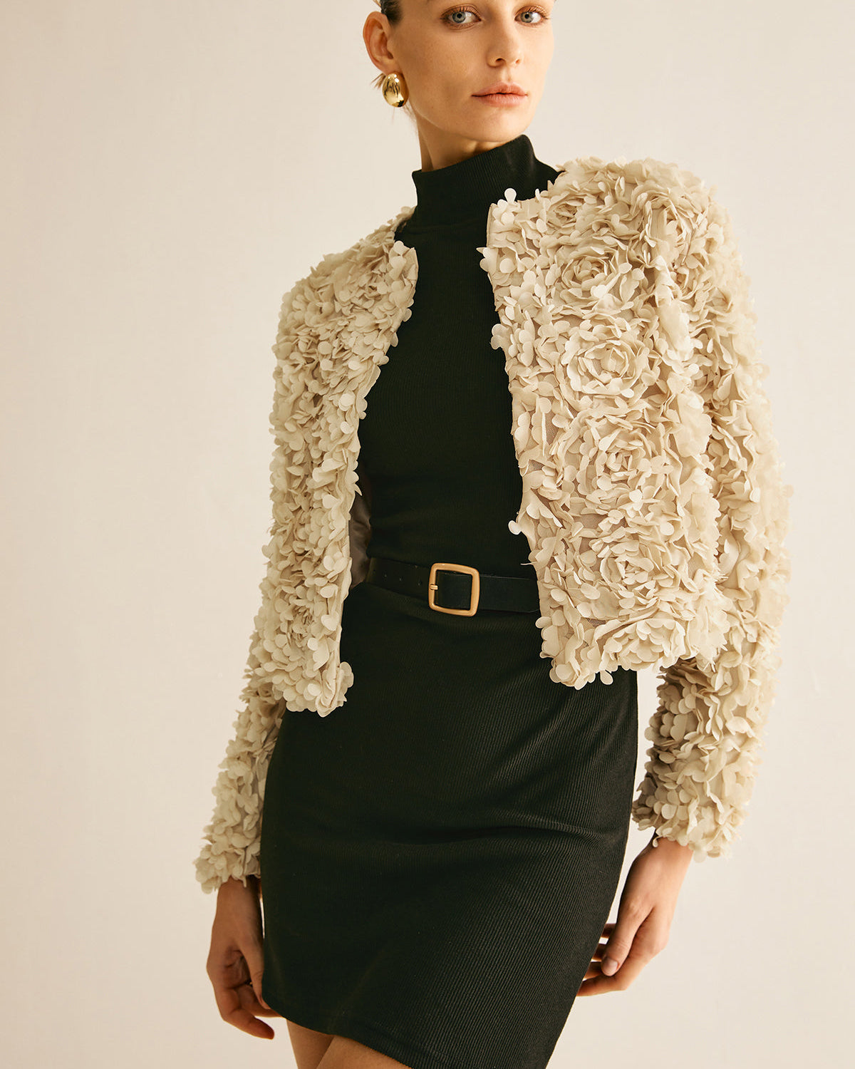 Çiçek Yuvarlak Yaka Ceket