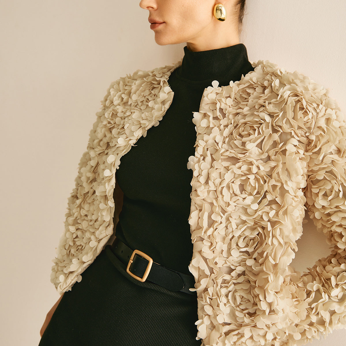 Çiçek Yuvarlak Yaka Ceket