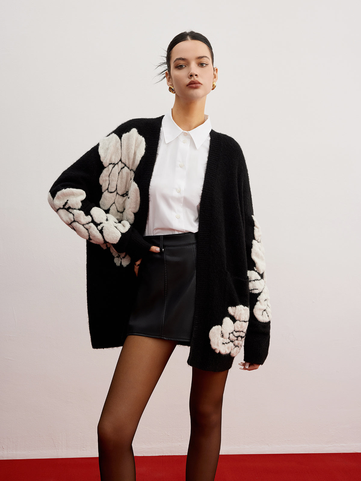 Yün Karışımlı Çiçek Desenli Triko Hırka