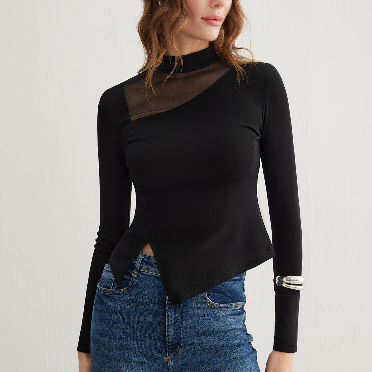 Yırtmaç Detaylı Jarse Bluz