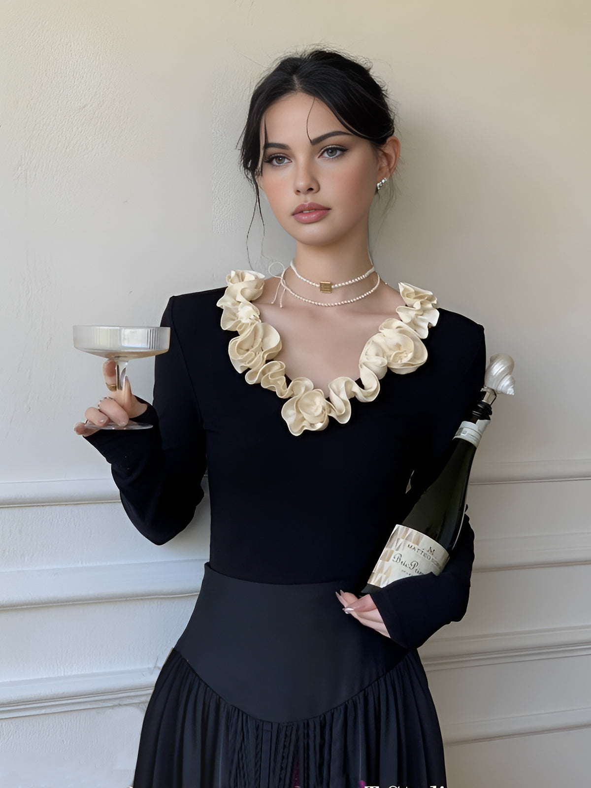 Pamuklu Slim Fit Çiçek Biyeli Tişört