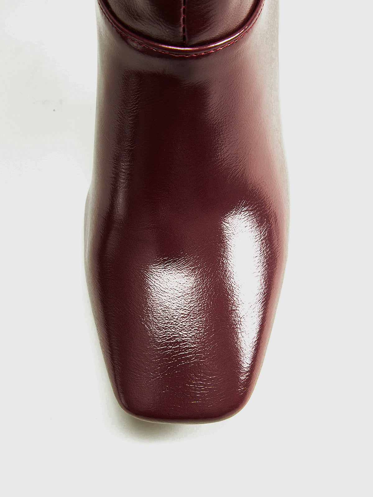 Yüksek Topuklu Kare Burunlu Diz Boyu Bot