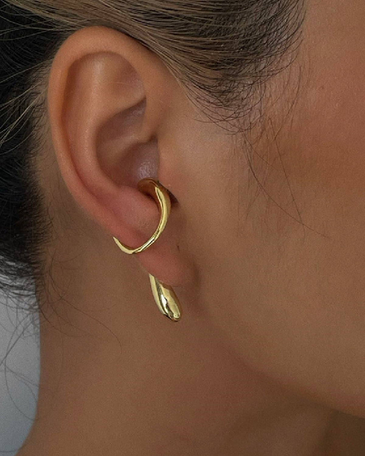 Sarmal Geometrik Su Damlası Küpe