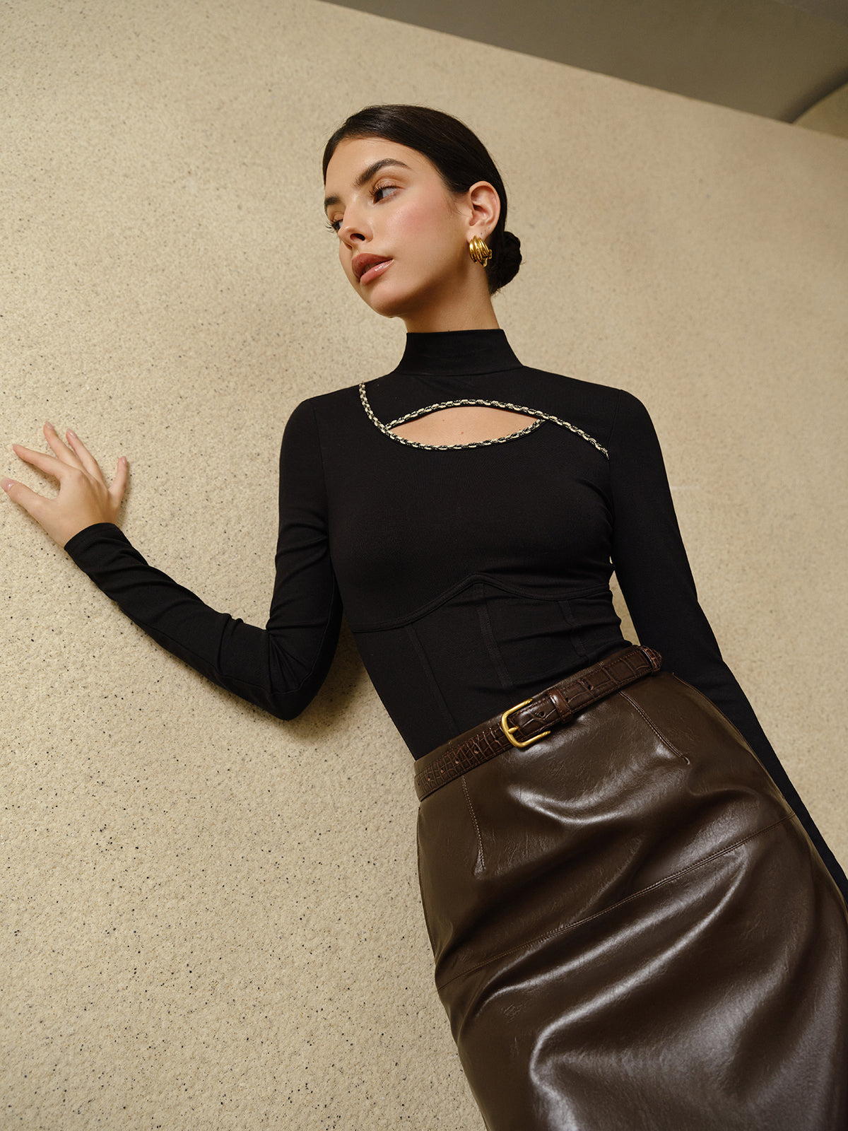 Kontrast Biyeli Kesik Detaylı Bluz