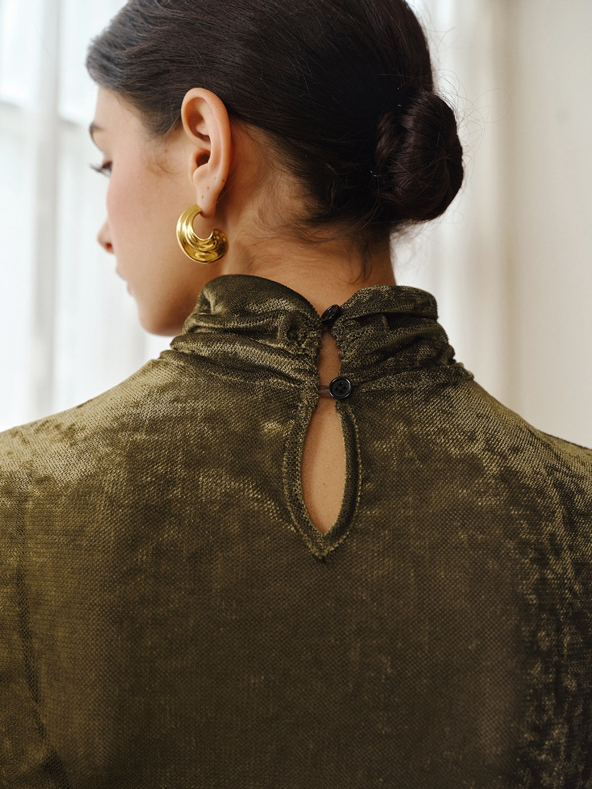 Balıkçı Yaka Yarı Şeffaf Kadife Bluz