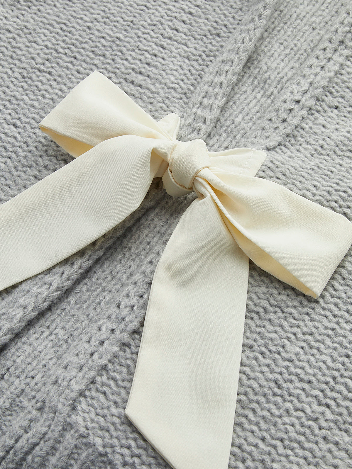 Bisiklet Yaka Fiyonk Detaylı Triko Üst