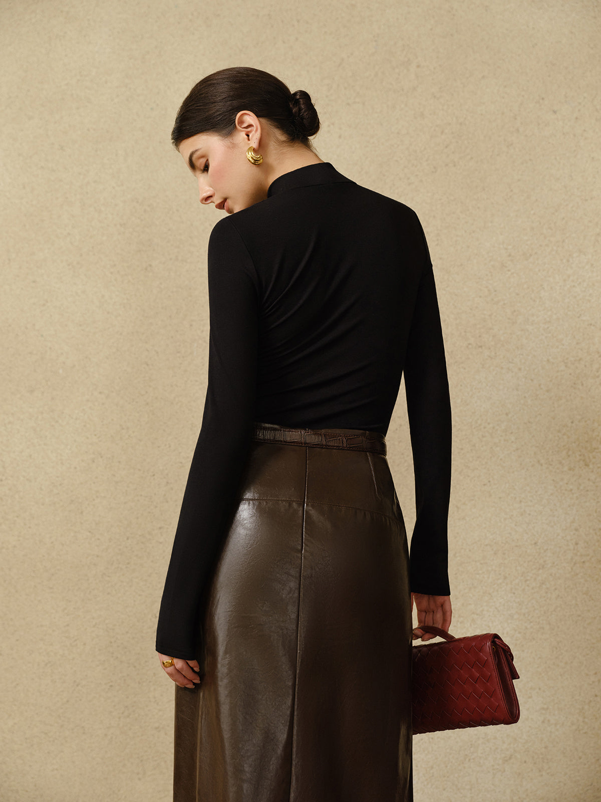 Kontrast Biyeli Kesik Detaylı Bluz