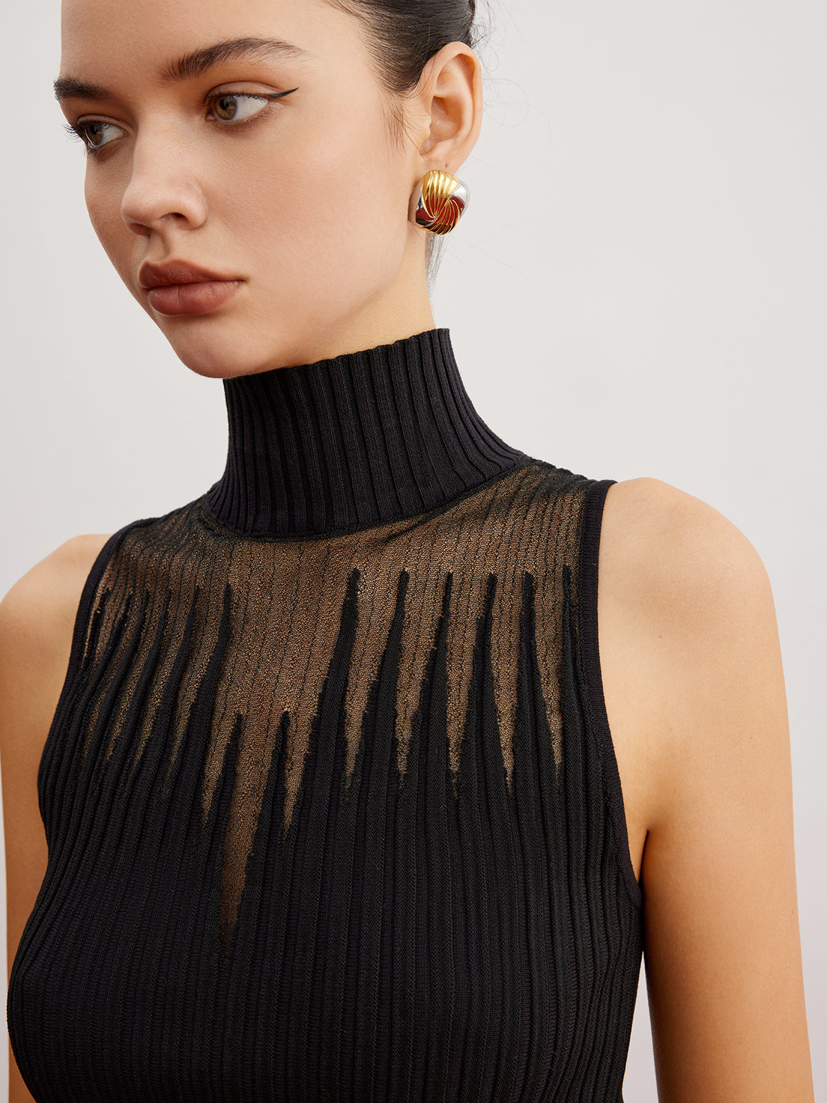 Kısa Transparan Panelli Triko Yelek