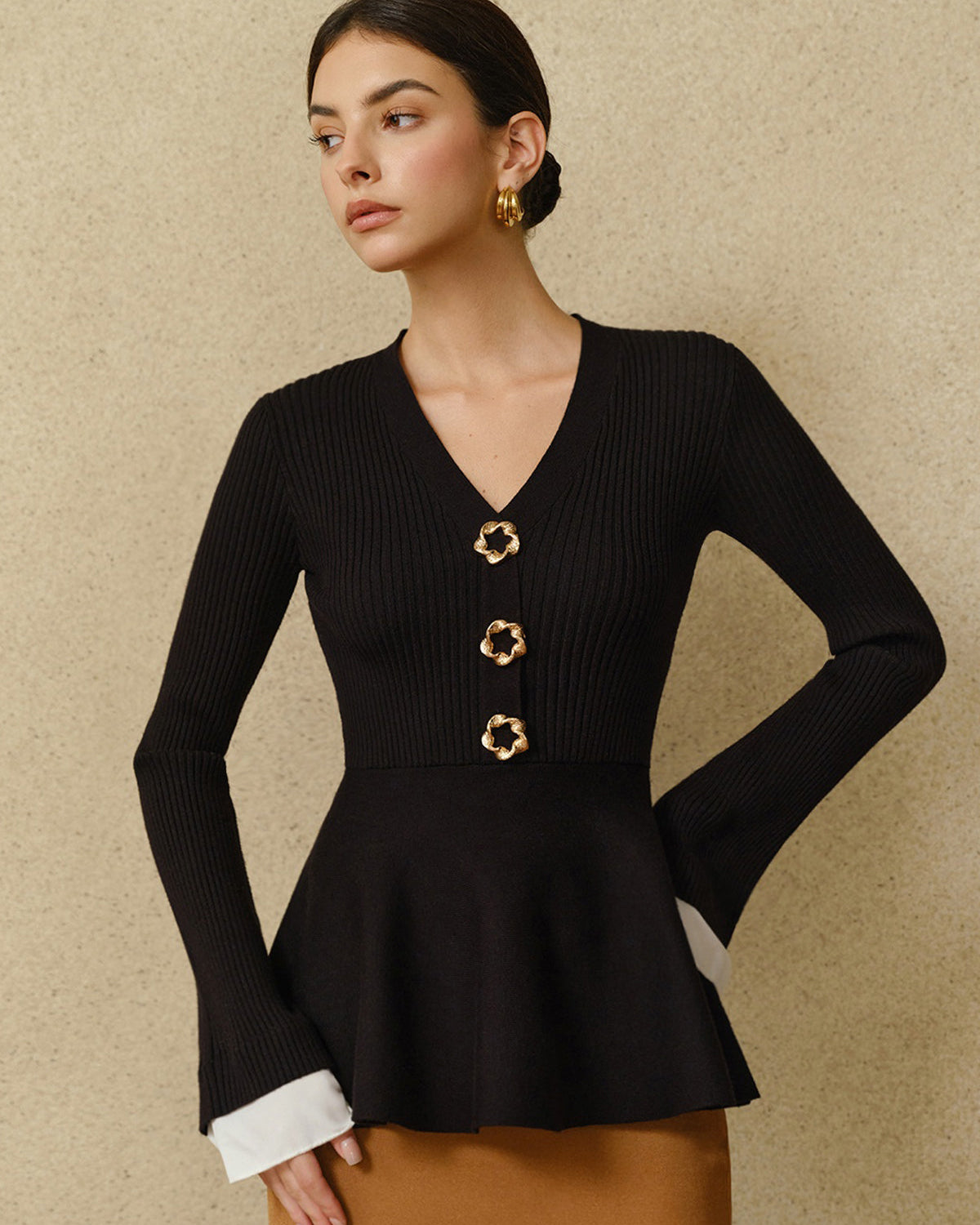 Kontrast Manşetli Fırfır Detaylı Triko Üst