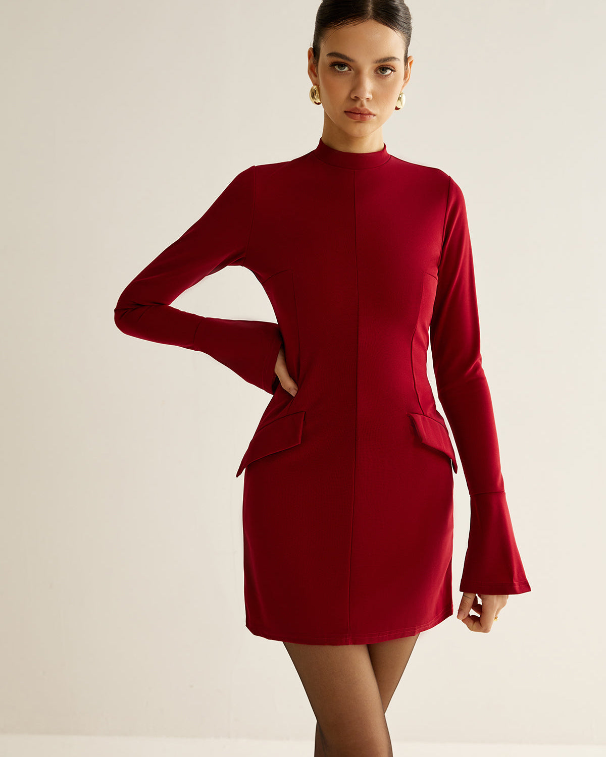 Düz Biyeli Kısa Elbise