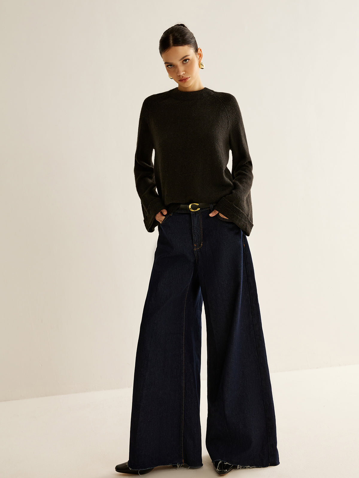 Oversize Sırtı Açık Bağcıklı Kazak