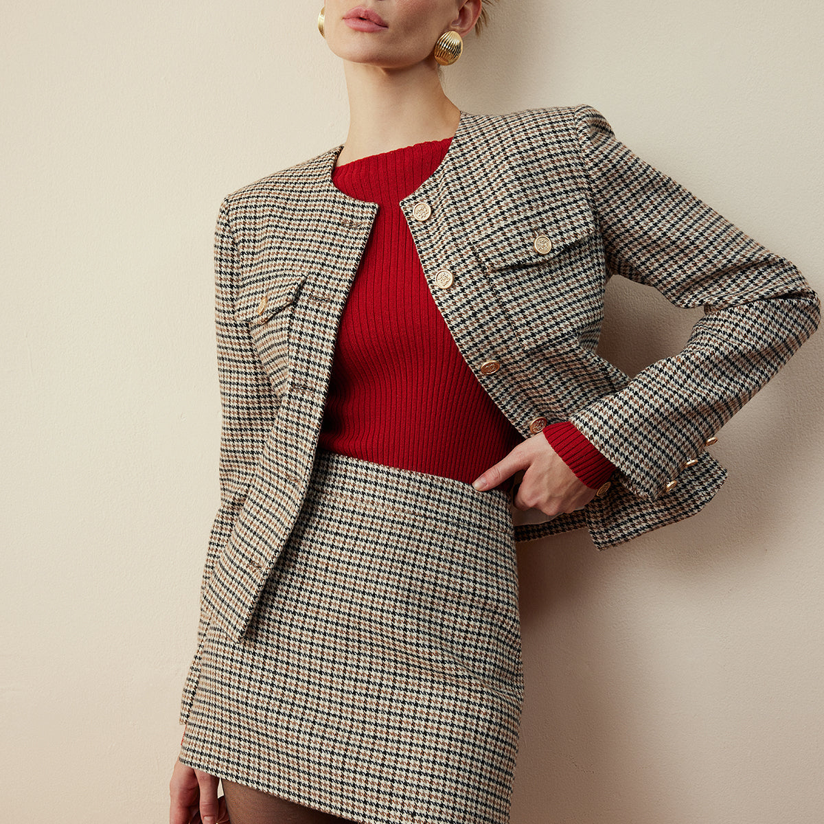 Kazayağı Desenli Düğmeli Kısa Ceket