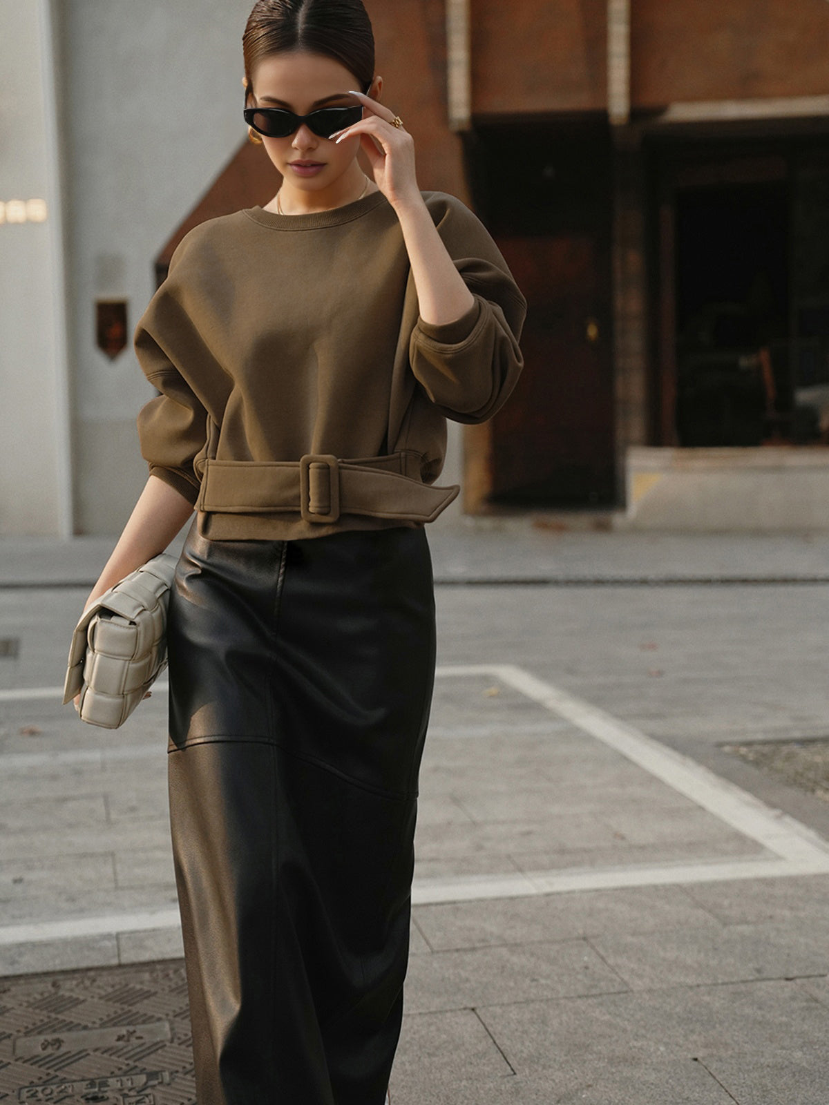 Kuşaklı Kısa Sweatshirt