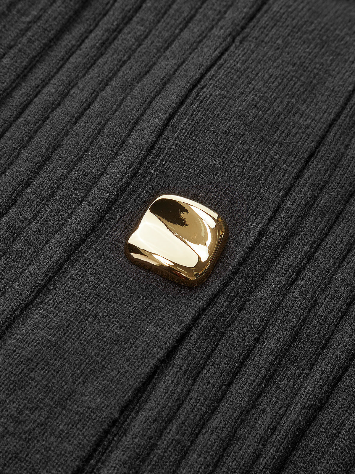 Şık Düğmeli Pileli Kazak Koordinatları