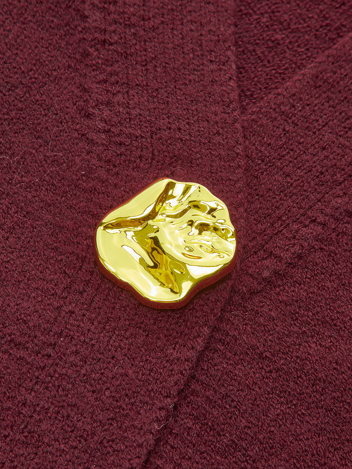 Zarif Metal Düğmeli Kısa Hırka