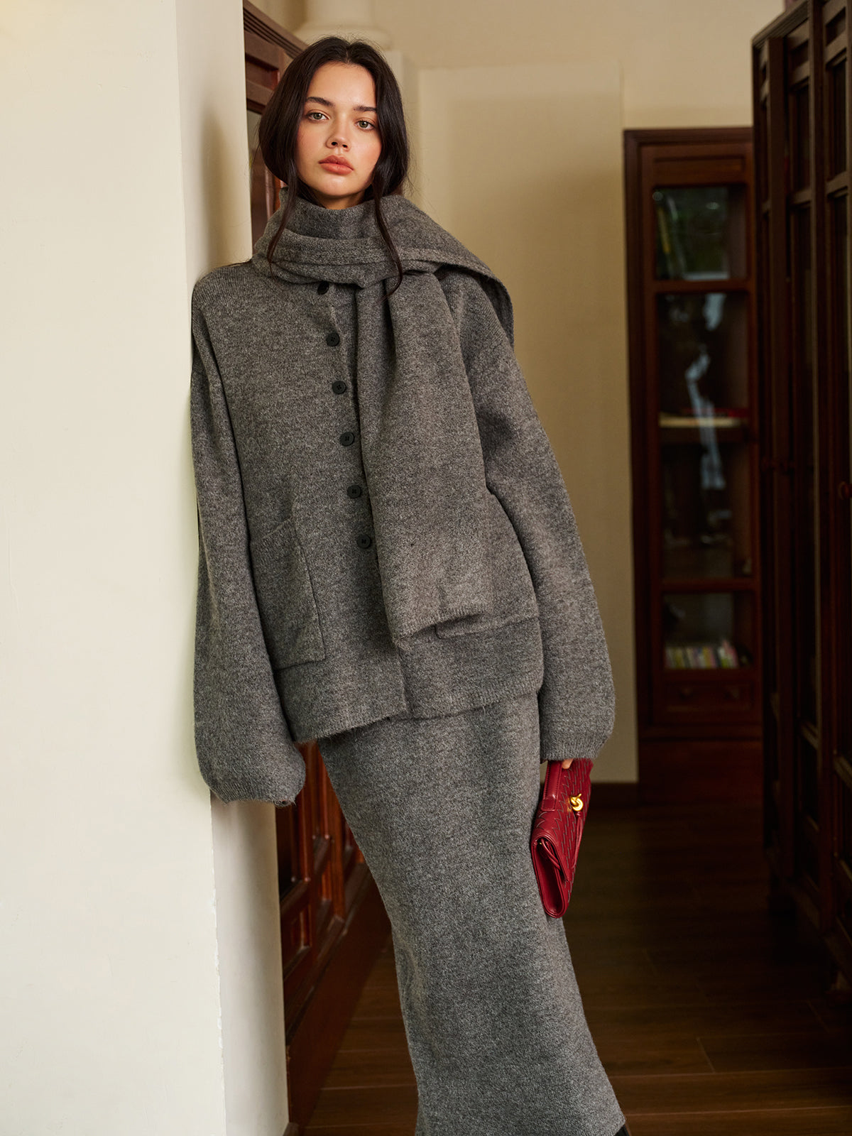 Düz Düğmeli Triko Etek Takımı