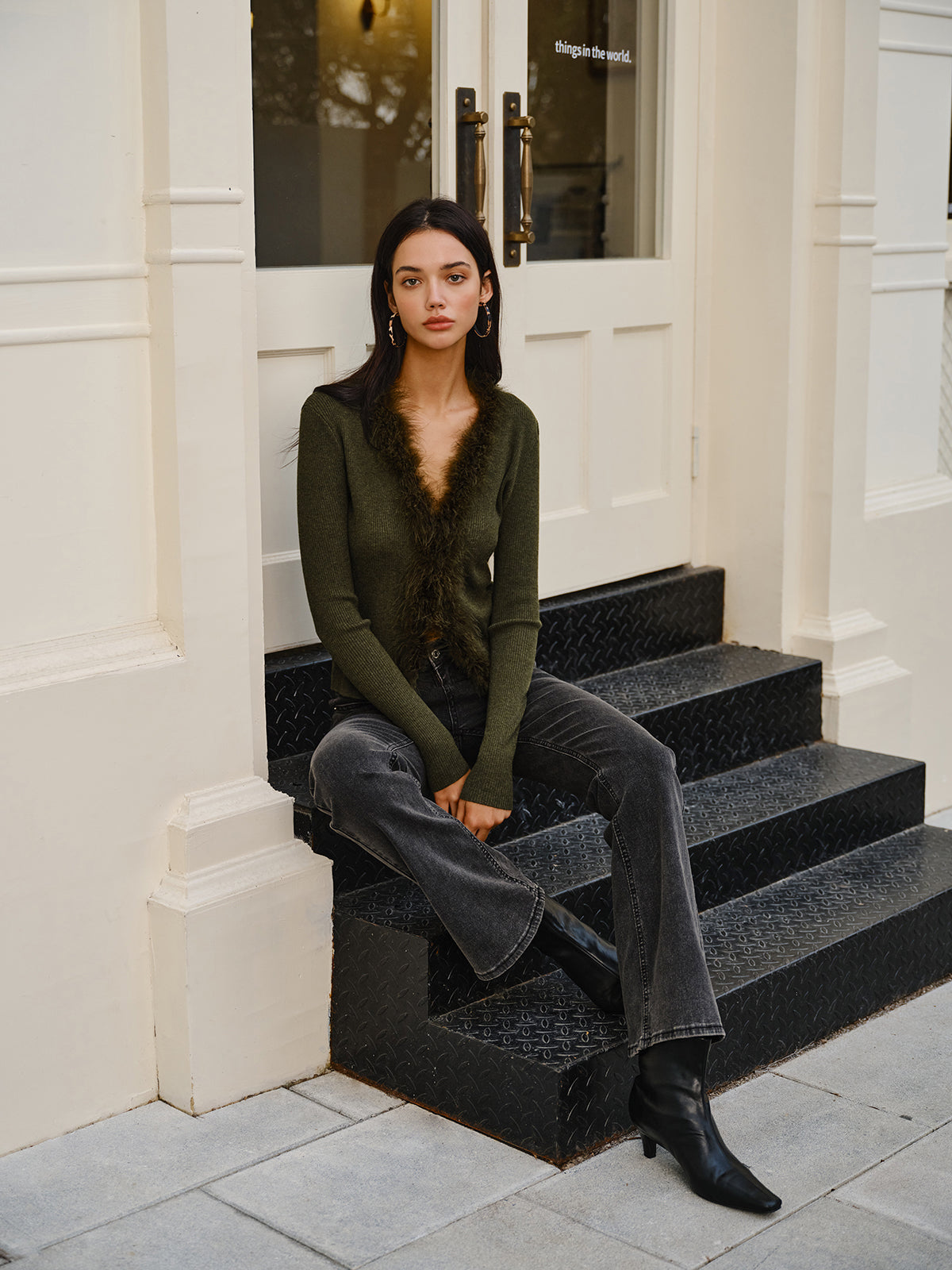 Tüy Detaylı Yün Karışımlı Dar Kesim Kazak