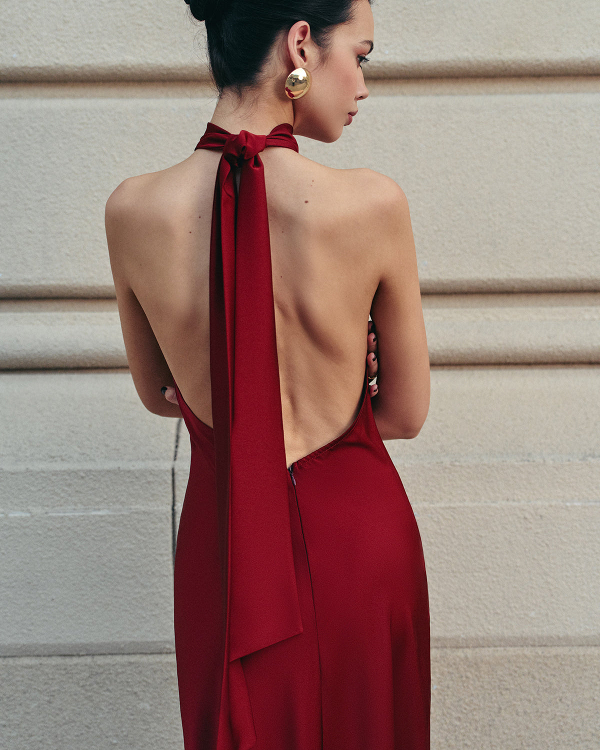 Saten Sırt Dekolteli Halter Elbise