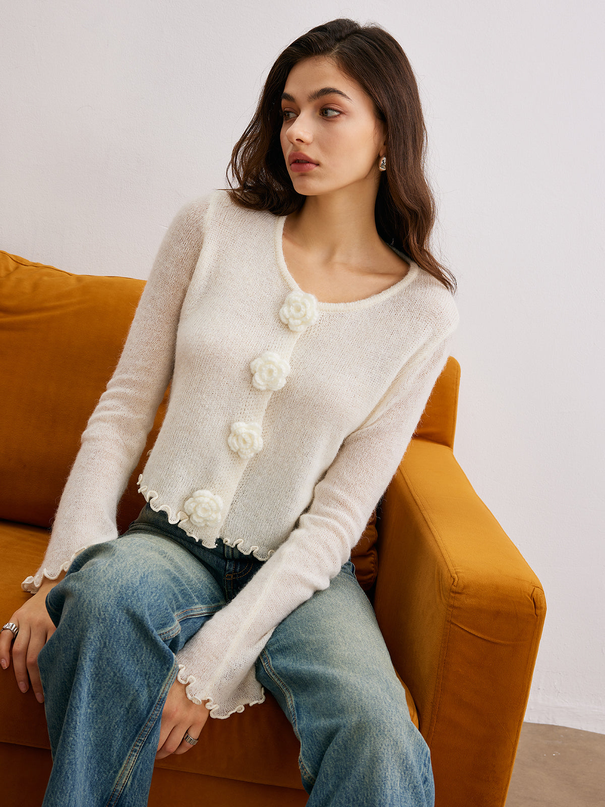 Yün Karışımlı Volanlı 3D Çiçek Detaylı Hırka