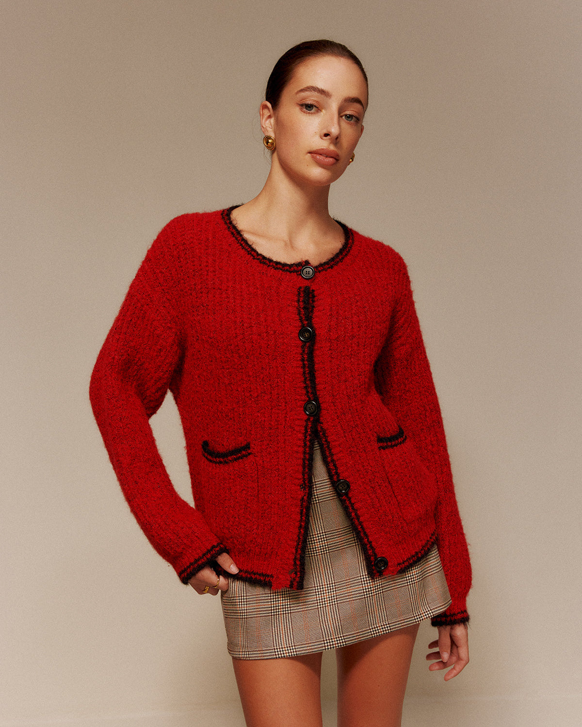 Kontrast Biyeli Cepli Düğmeli Hırka