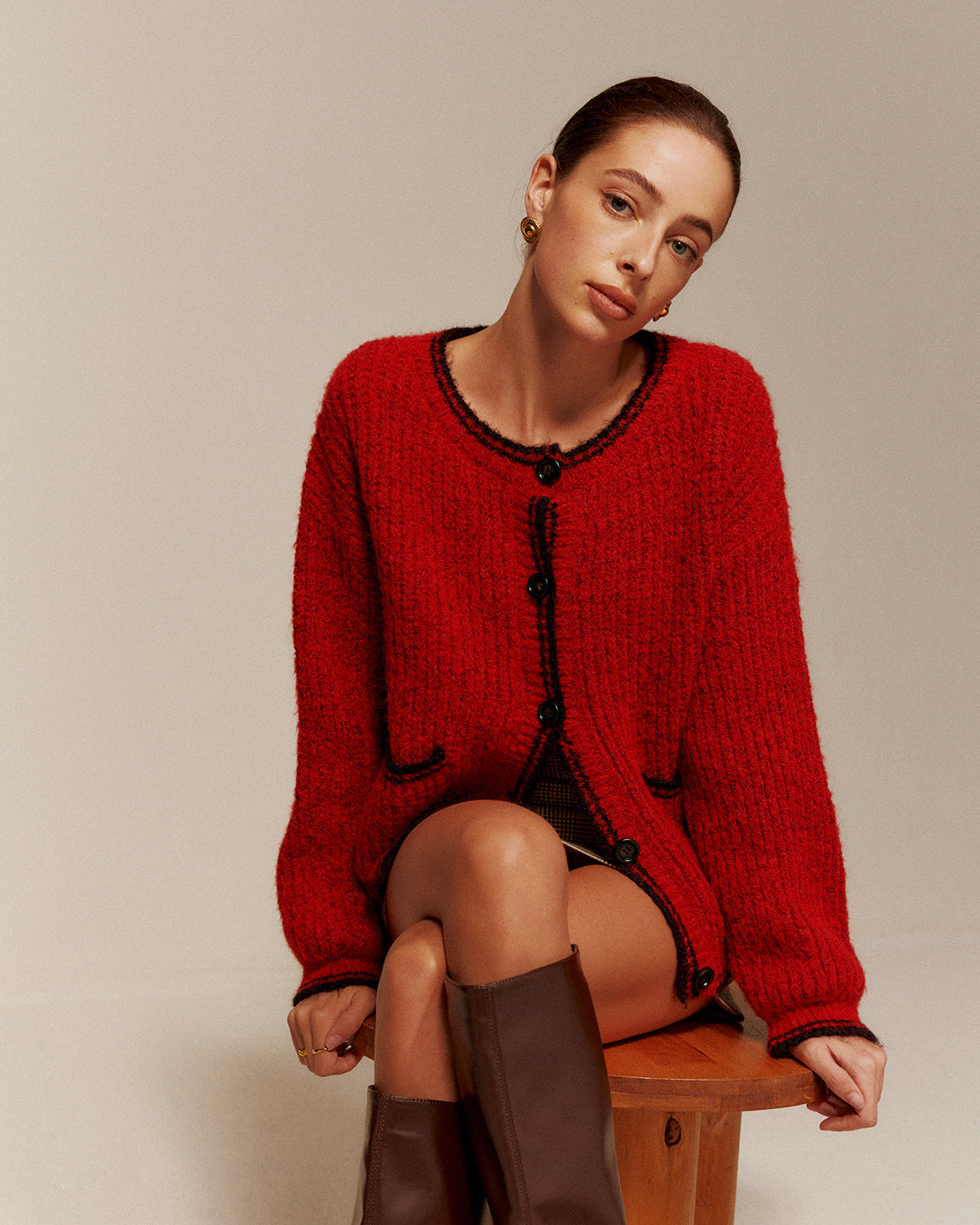 Kontrast Biyeli Cepli Düğmeli Hırka