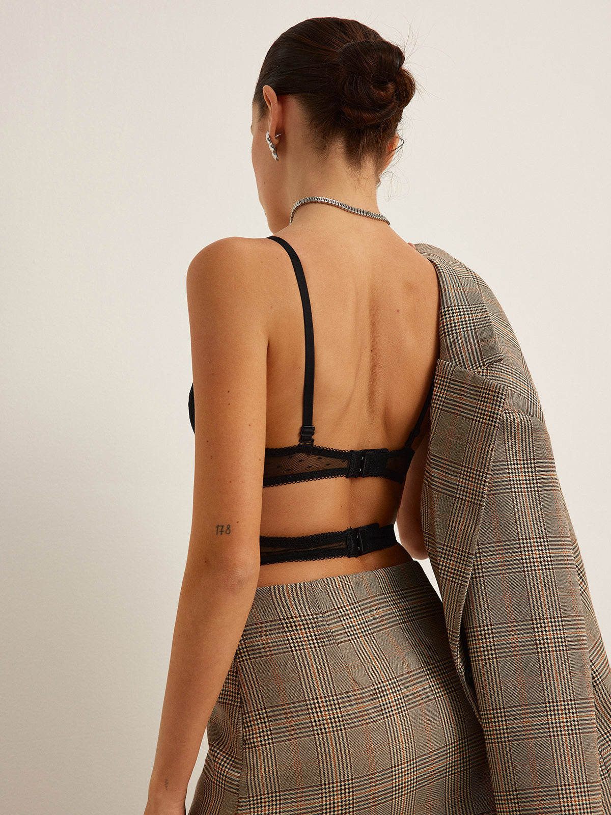 Dantel Detaylı Şeffaf Kısa Korsaj