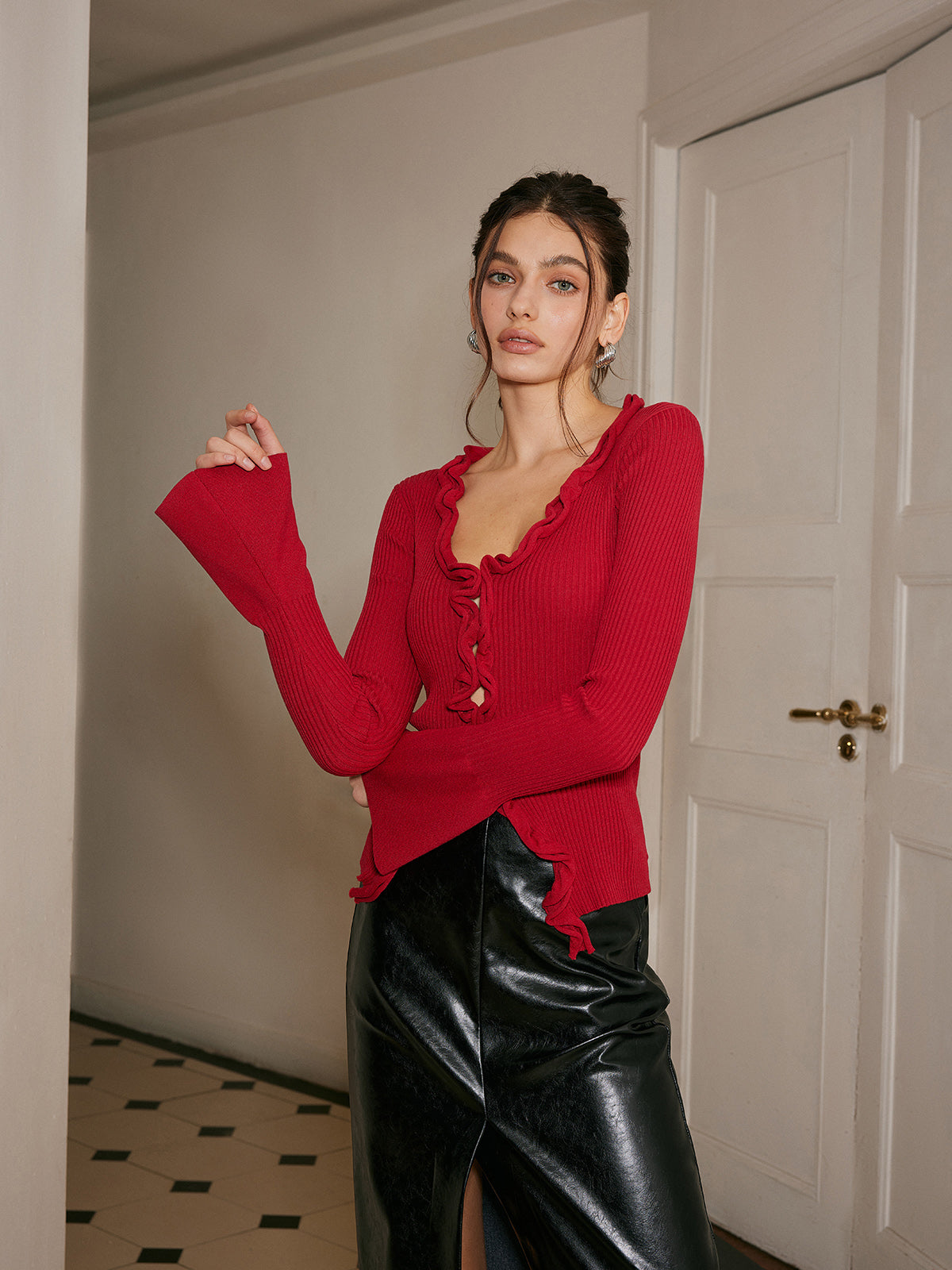 Marul Kenar Detaylı Slim Fit Triko