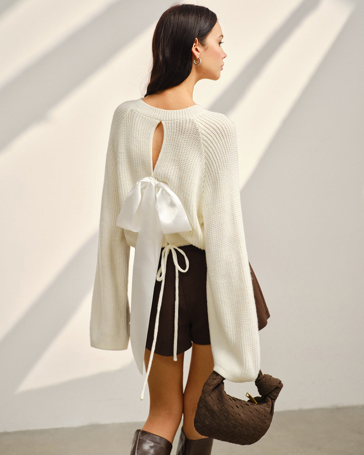 Saten Fiyonk Detaylı Volan Kol Kısa Triko Kazak