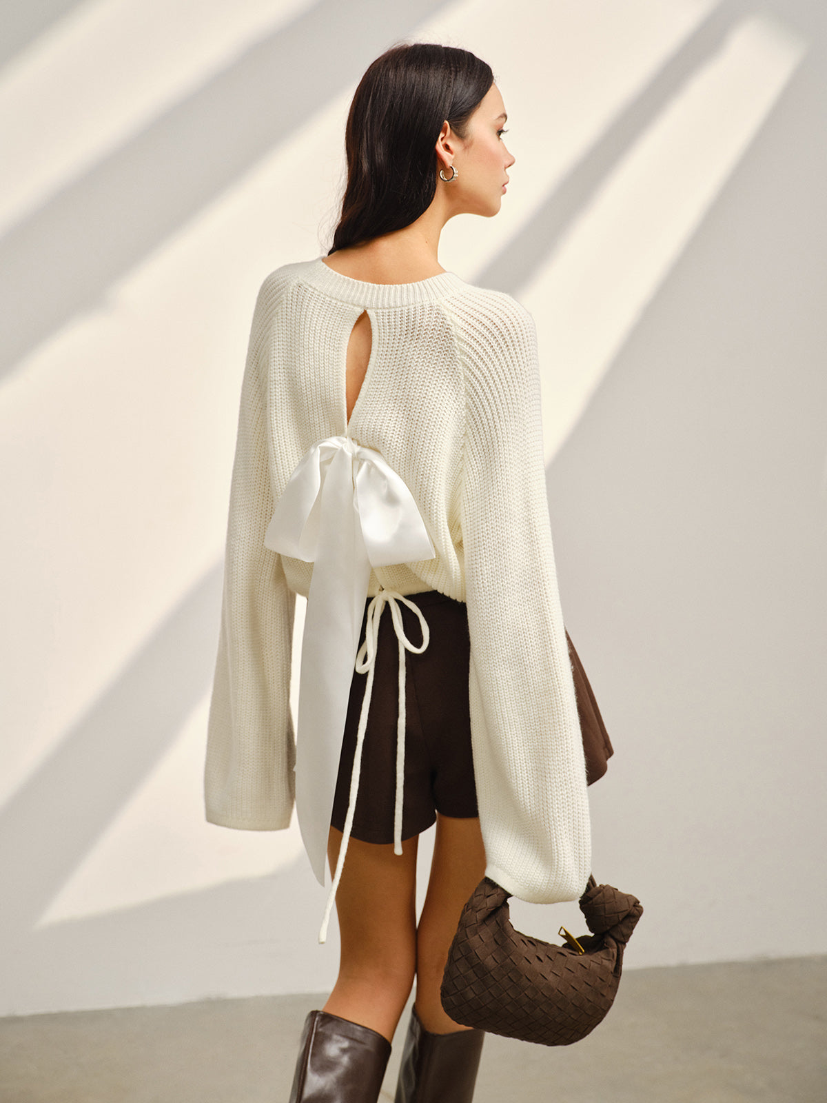 Saten Fiyonk Detaylı Volan Kol Kısa Triko Kazak