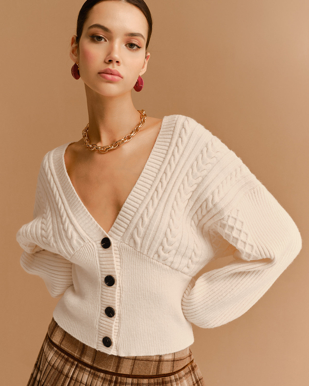 V Yaka Büzgülü Bel Burgulu Düğmeli Hırka