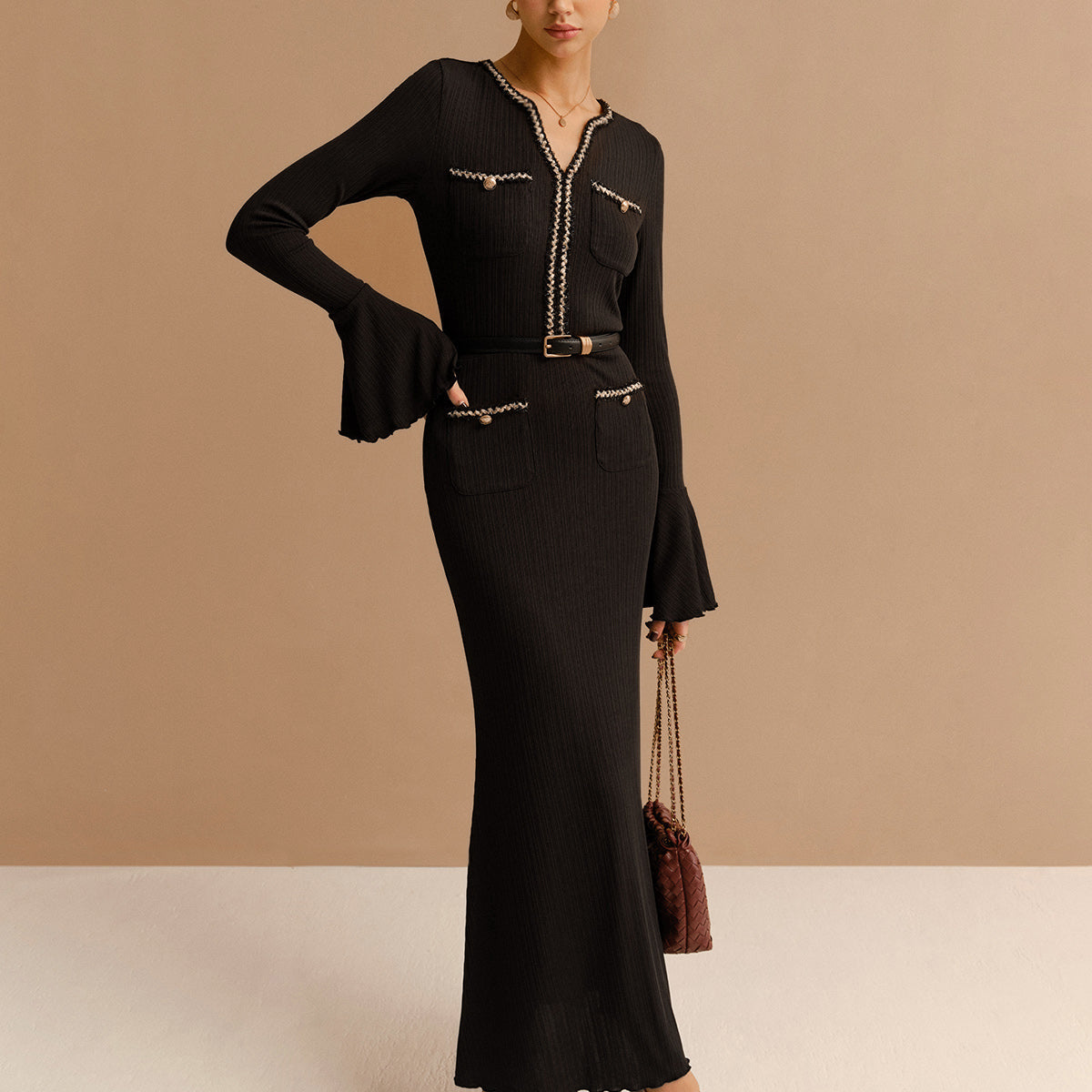 Zarif Kontrast Biyeli Fırfırlı Dar Elbise (Kemersiz)