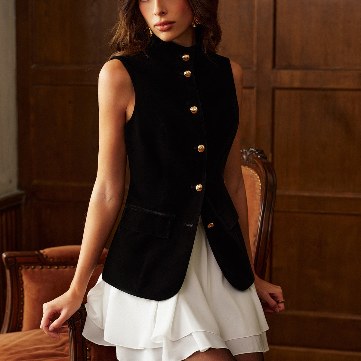 Düğme Detaylı Yırtmaçlı Kadife Bluz ve Şifon Etek Takımı