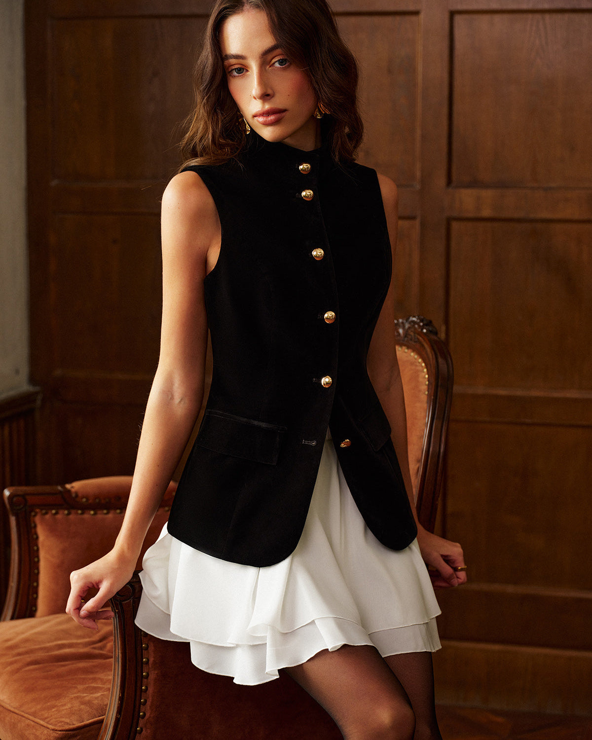 Düğme Detaylı Yırtmaçlı Kadife Bluz ve Şifon Etek Takımı