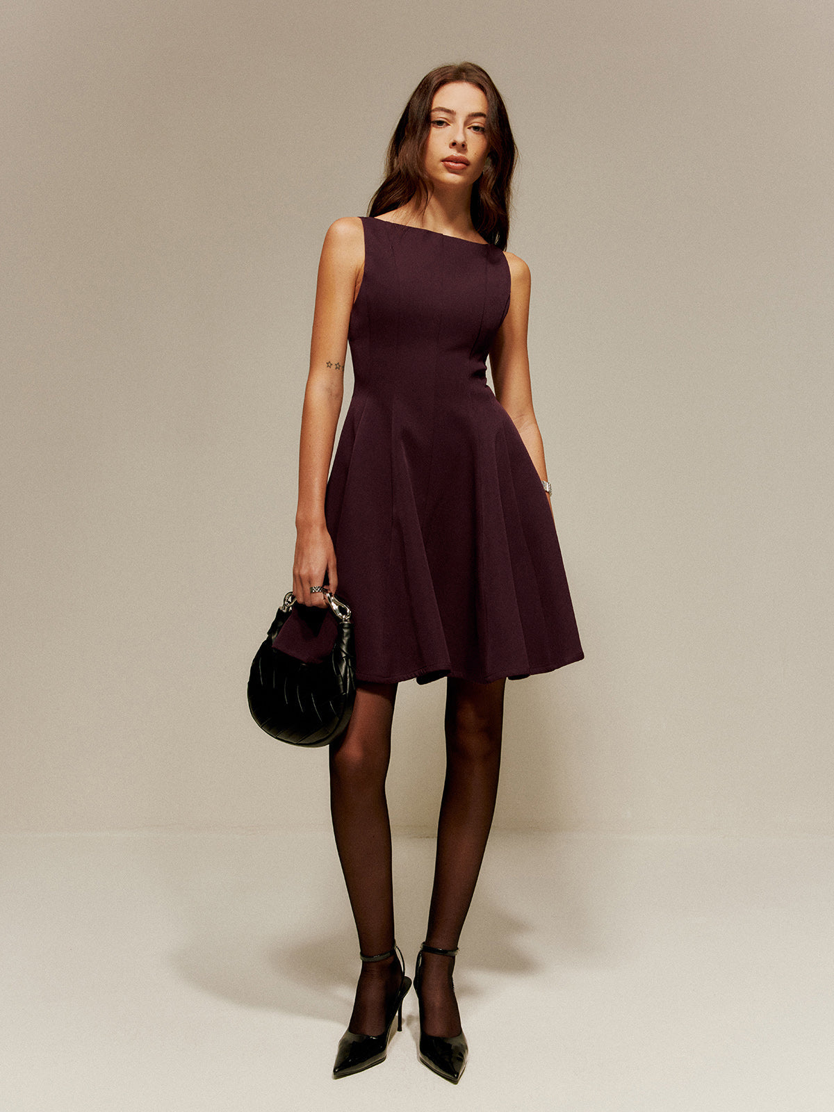 Pileli Cepli Askılı Kısa Elbise