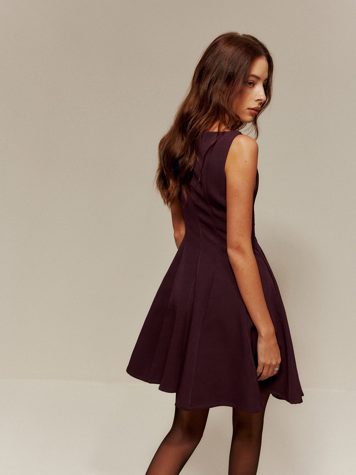 Pileli Cepli Askılı Kısa Elbise