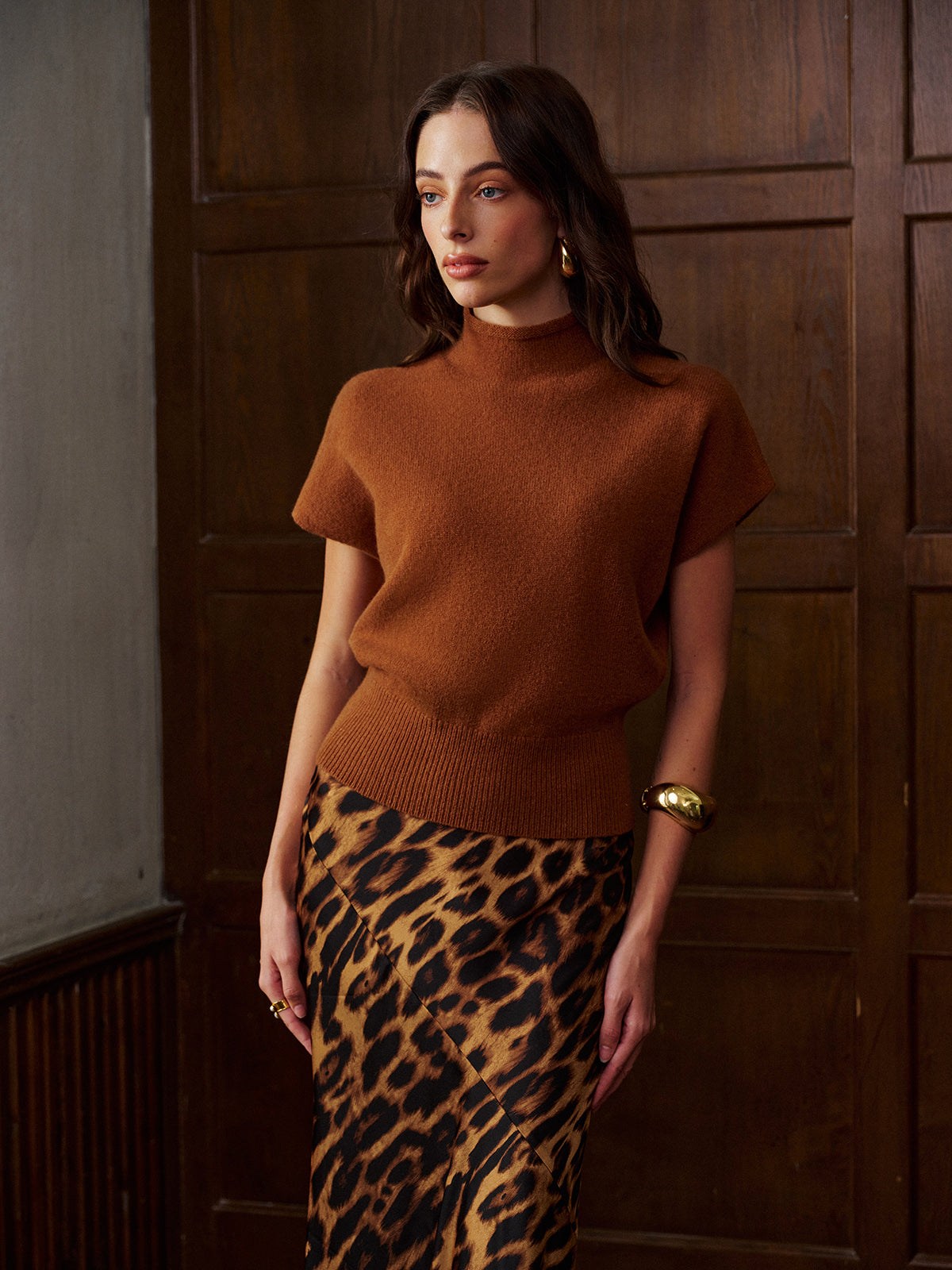 Dik Yaka Yün Triko Yelek