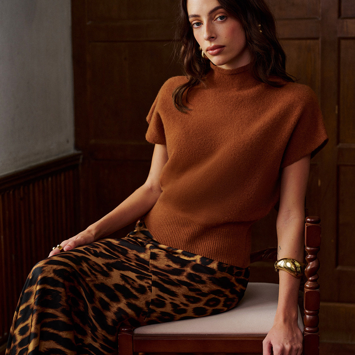 Dik Yaka Yün Triko Yelek