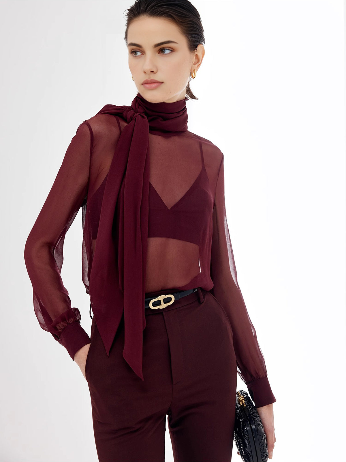 Şeffaf Fiyonk Detaylı Şifon Bluz