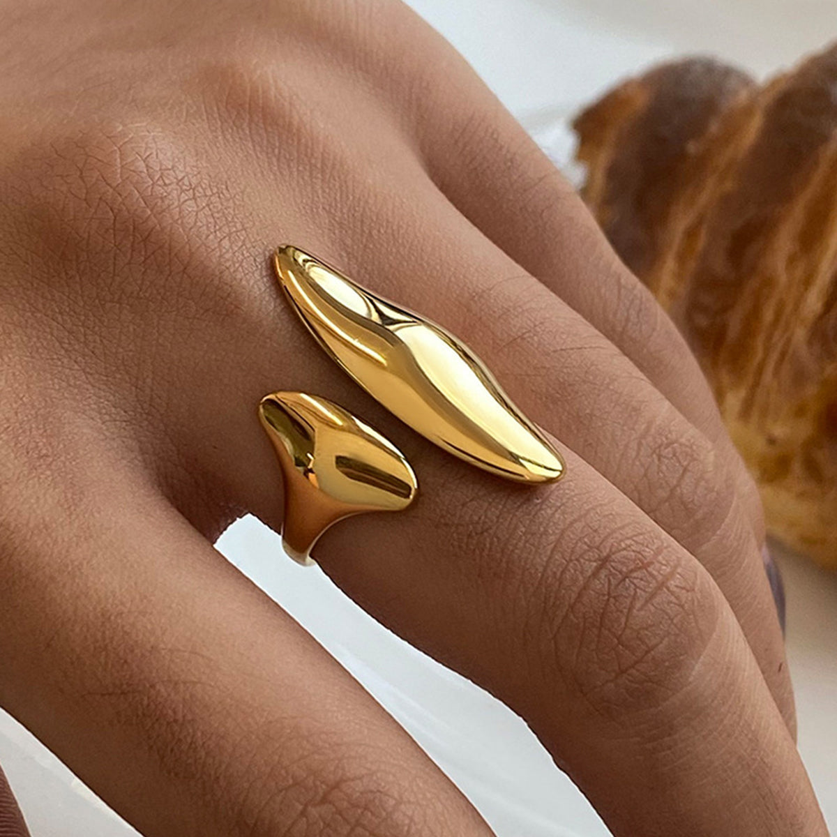 Asimetrik Açık Yüzük