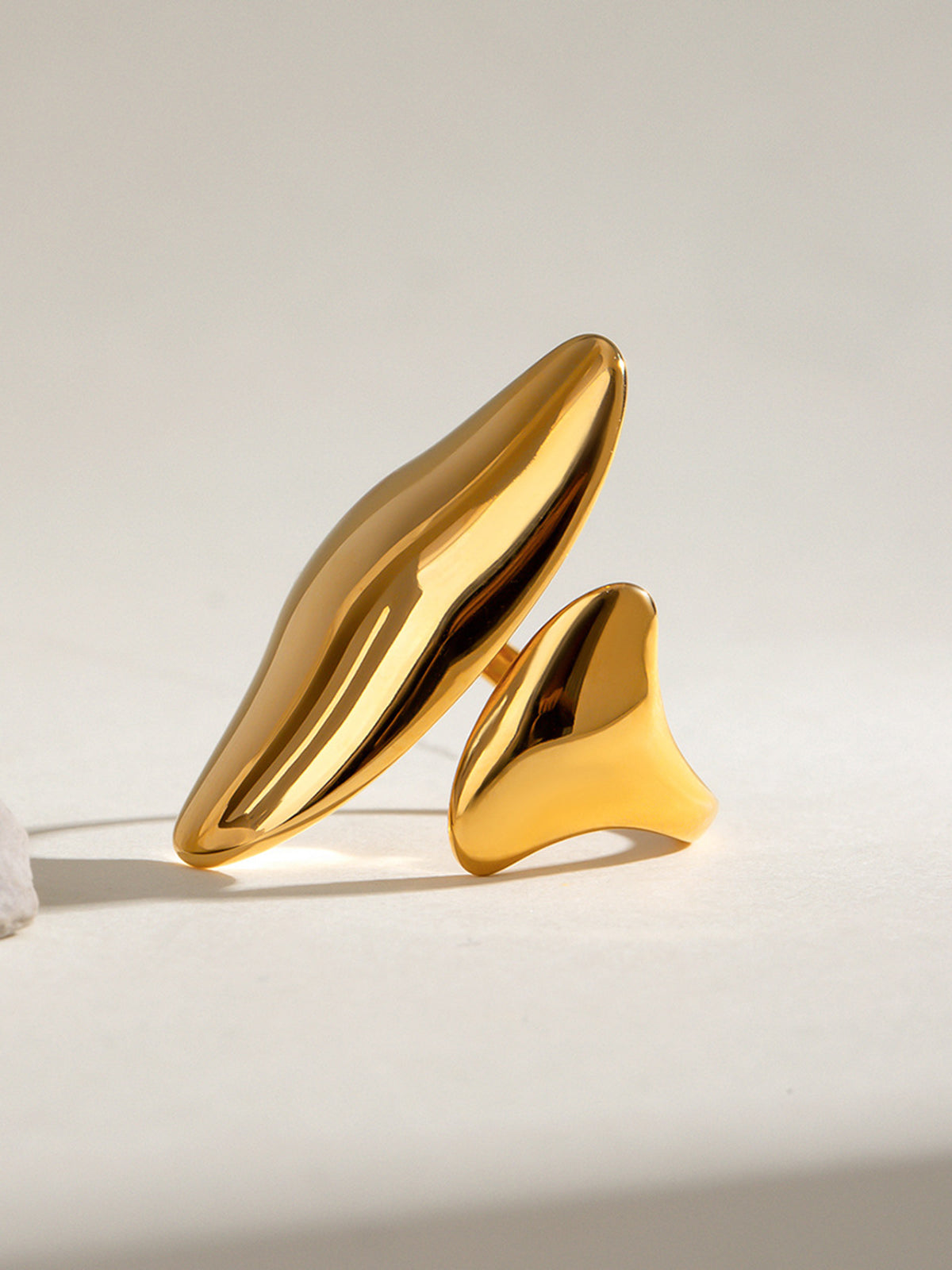 Asimetrik Açık Yüzük