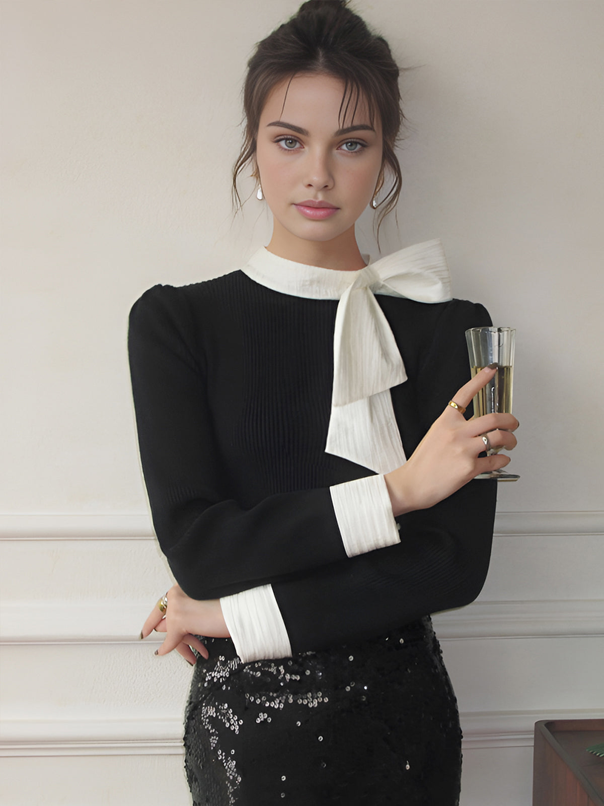 Renk Bloklu Fiyonk Detaylı Triko Üst