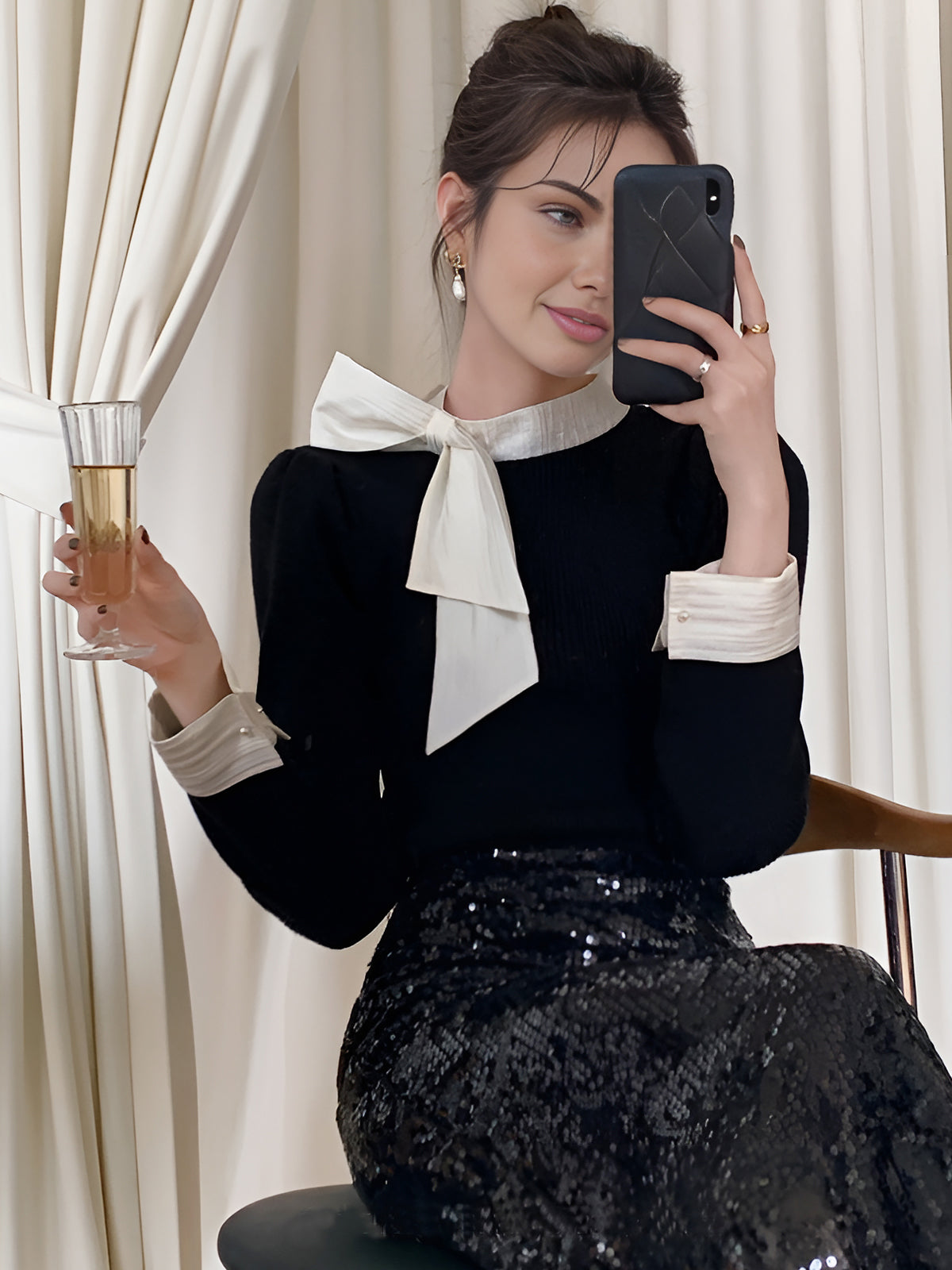 Renk Bloklu Fiyonk Detaylı Triko Üst