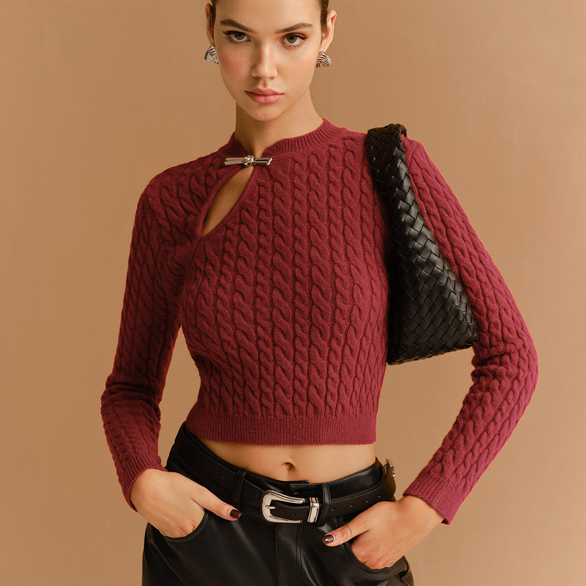 Kesik Detaylı Büzgü Crop Triko Kazak