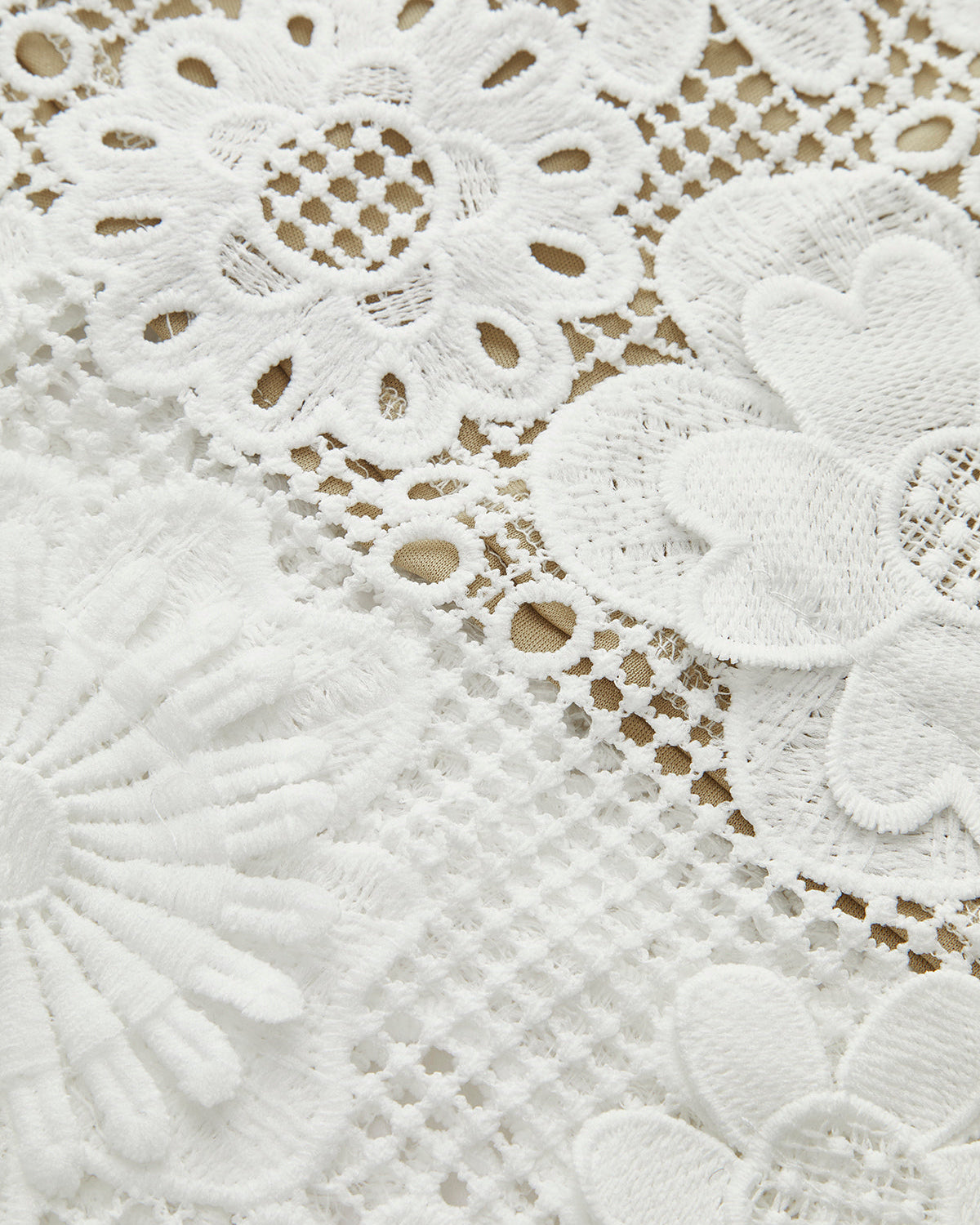 Asimetrik Çiçek Dantelli Üst Etek Takımı