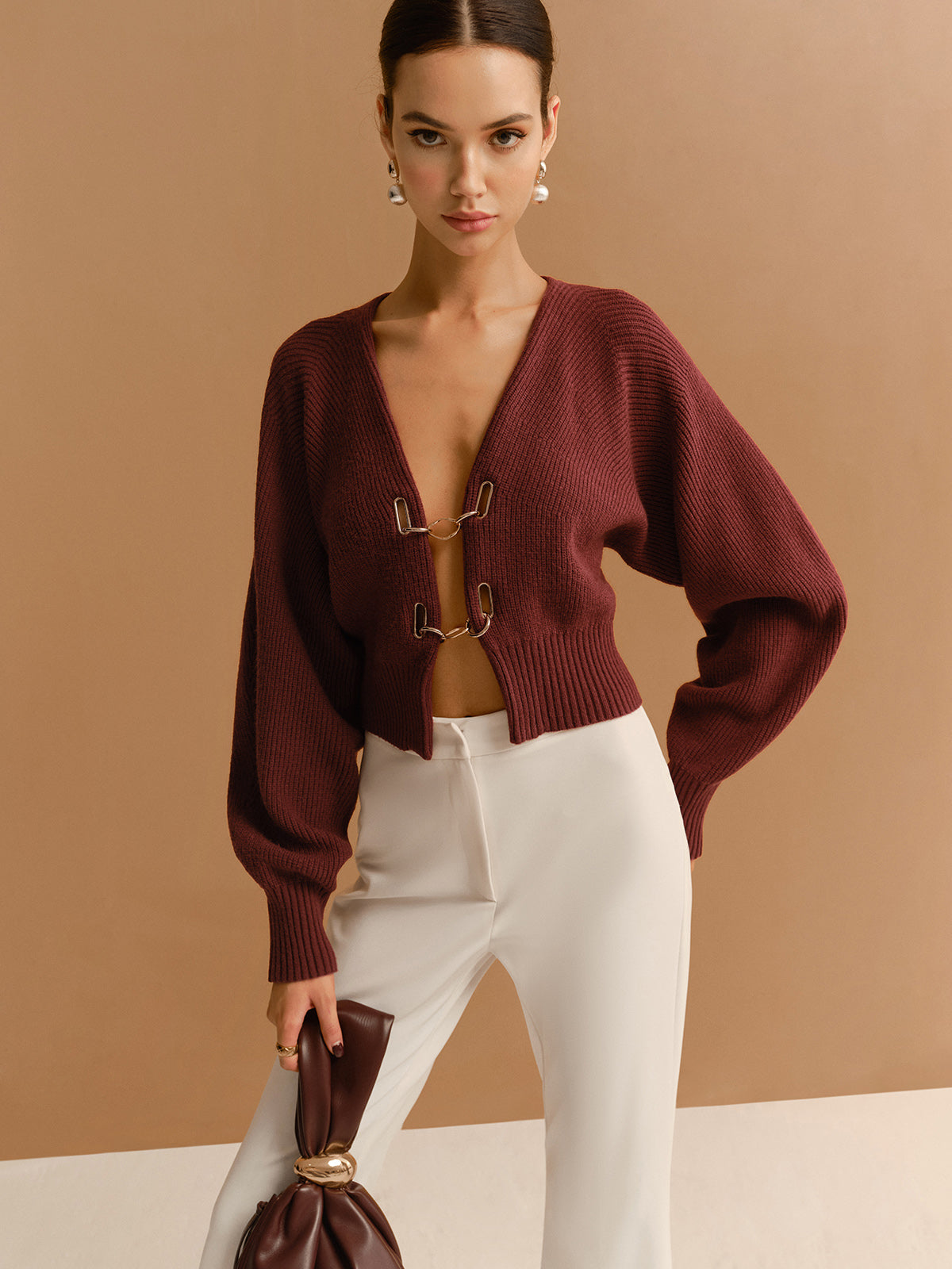 Kuzu Kolu Metal Detaylı Kısa Hırka