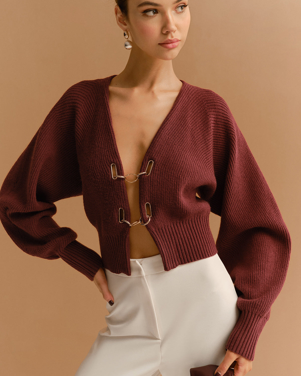 Kuzu Kolu Metal Detaylı Kısa Hırka