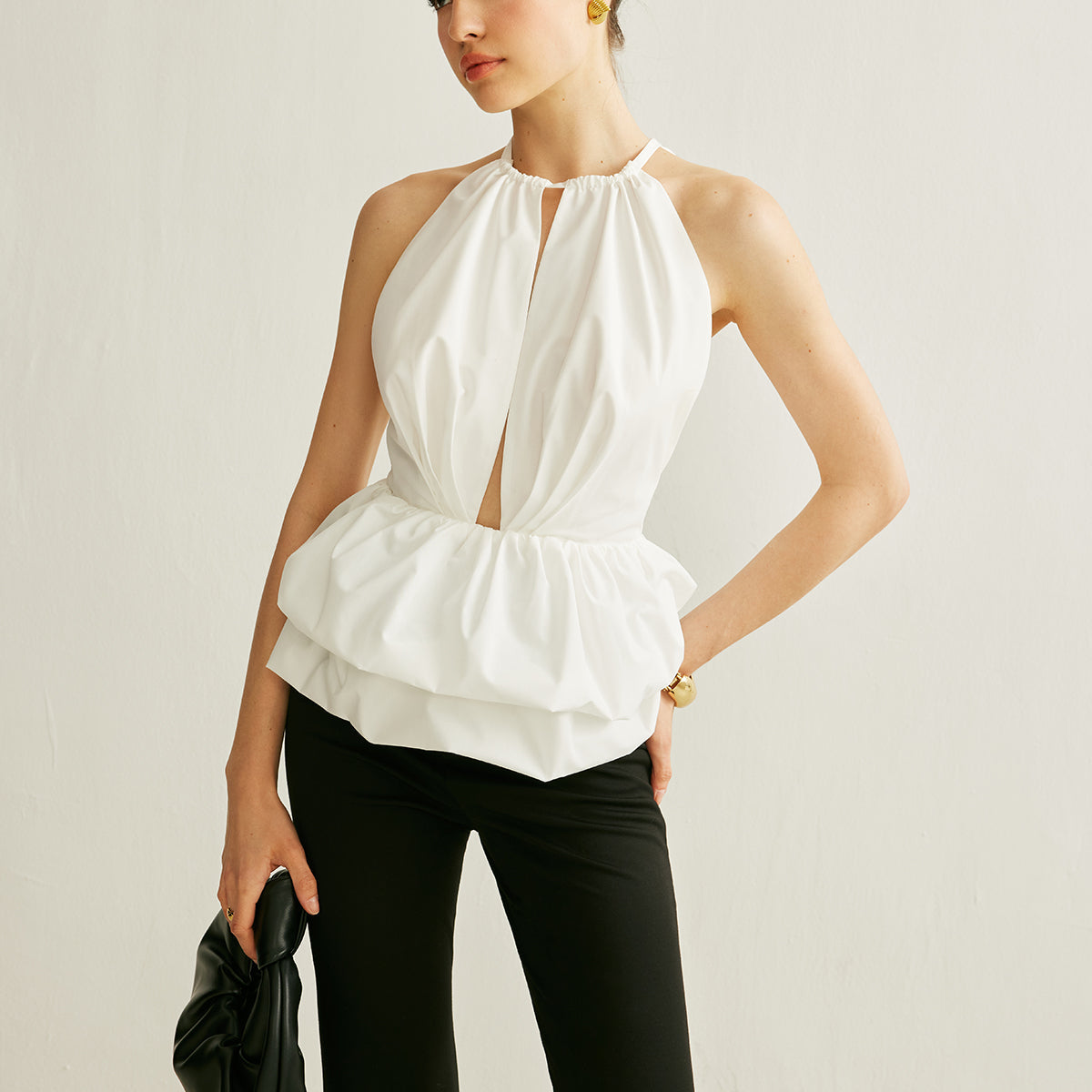 Anahtar Delikli Yaka Peplum Bluz