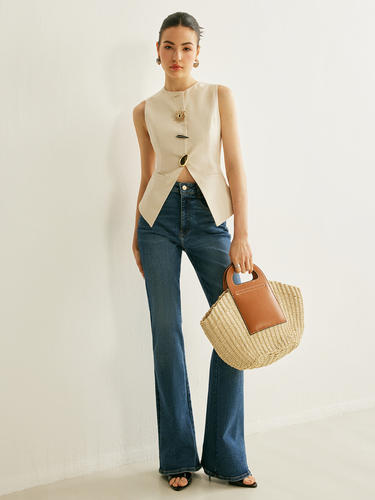 Metal Detaylı Yırtmaçlı Yelek