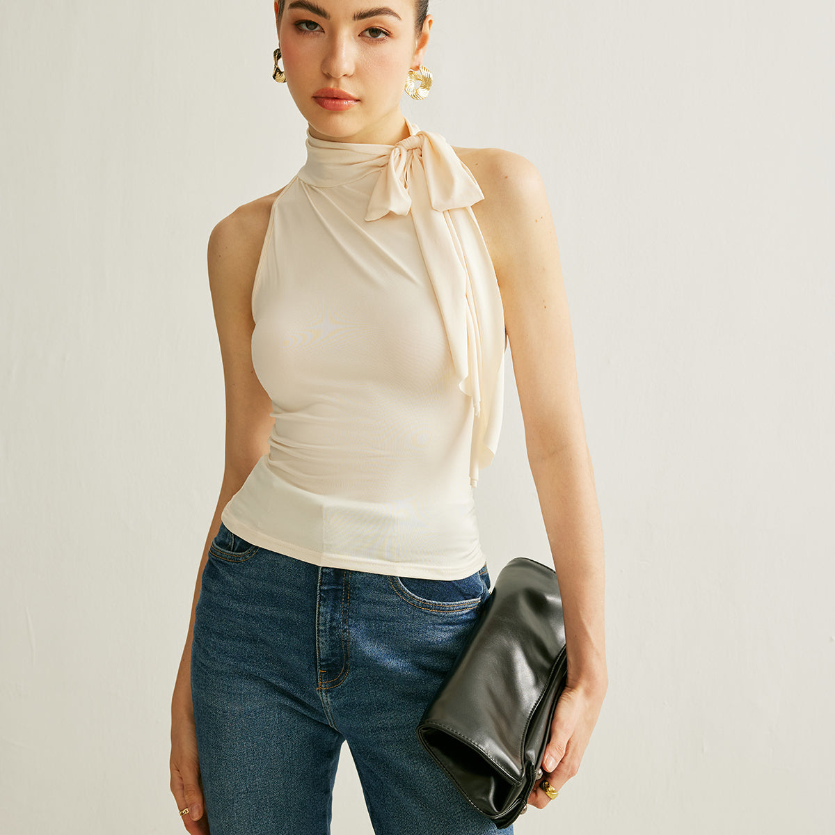 Boyundan Bağlamalı Halter Bluz